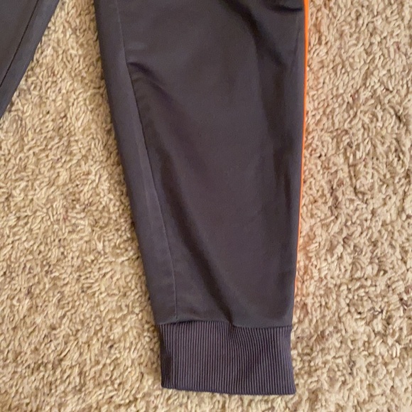 Boys Puma gray track pants - Picture 3 of 5